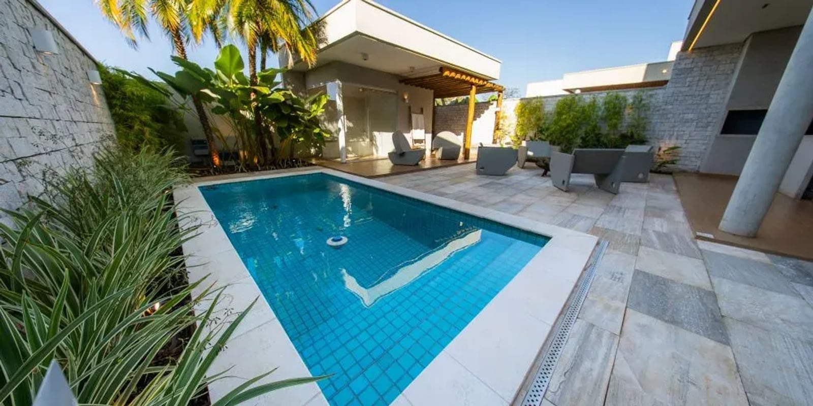 Piscina e lazer privativo — sobrado (imagem ilustrativa)